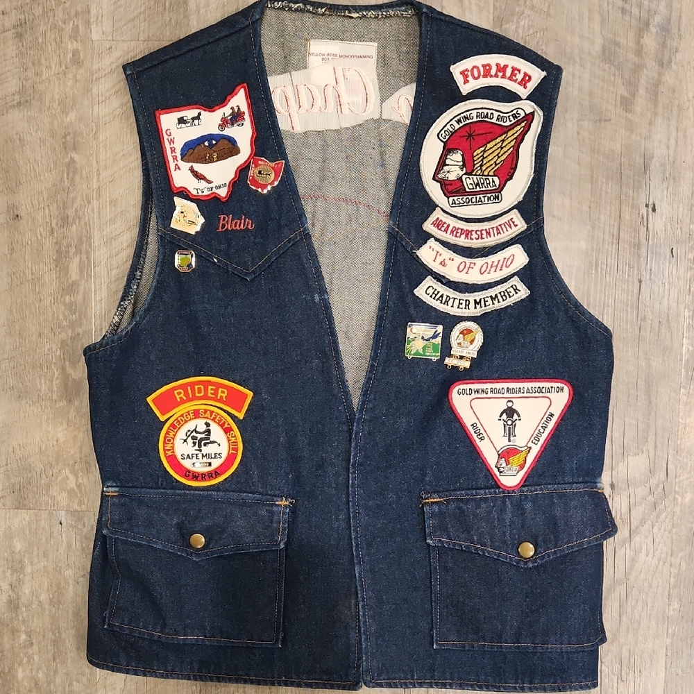 VINTAGE CLUB JACKET 🩵Denim Vest with Patches